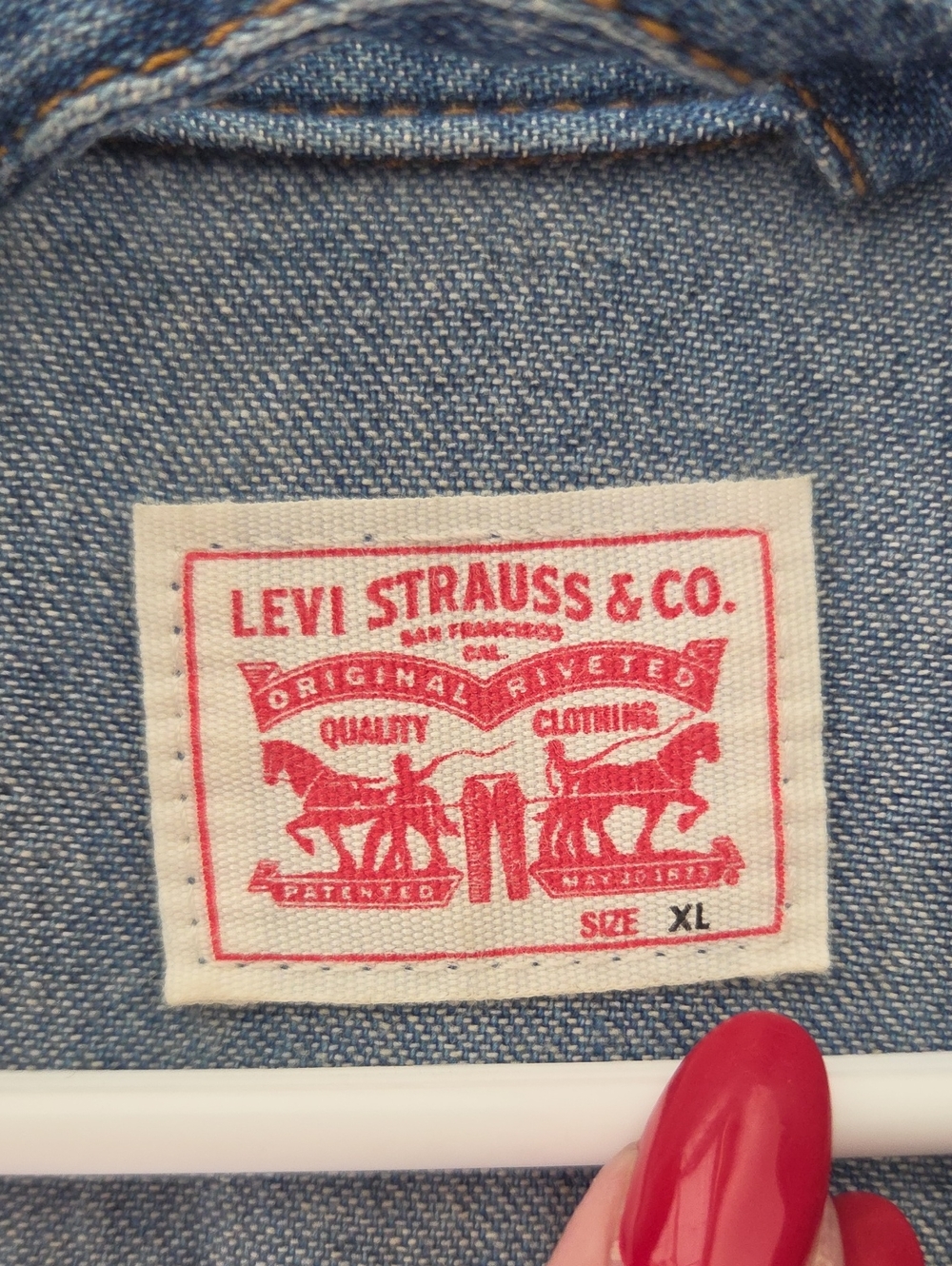 Levi's Womens Short Sleeve Denim Utility Jumpsuit Size XL Medium Wash - Picture 2 of 10